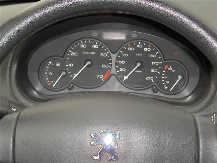 Peugeot 206 *SOLGT* billede 10