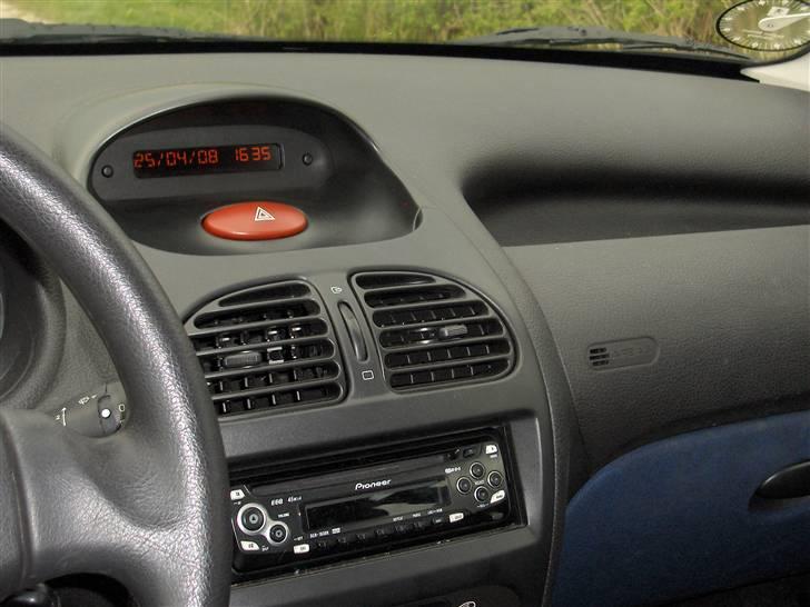 Peugeot 206 *SOLGT* billede 11