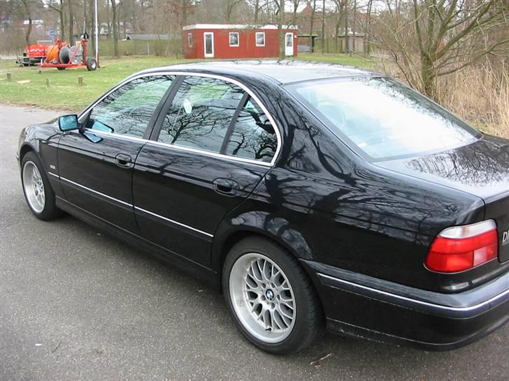 BMW 528I e39 *Solgt* billede 5
