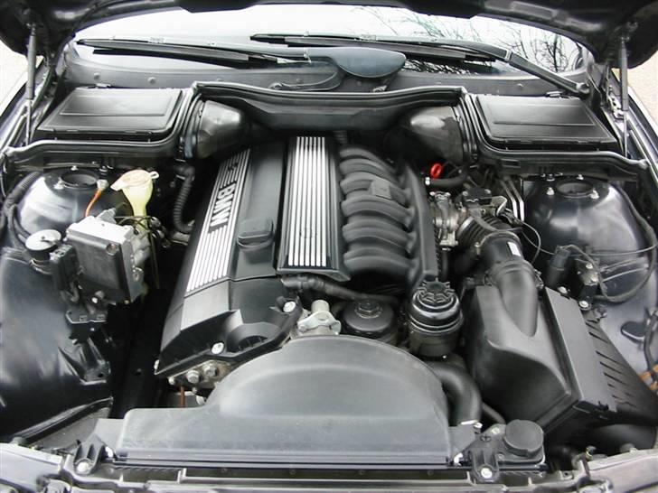 BMW 528I e39 *Solgt* billede 13