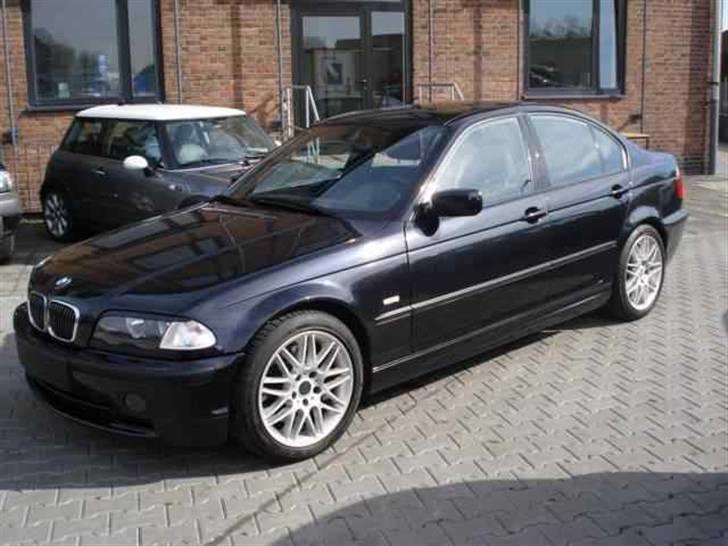 BMW 330d M-sport - SOLGT - billede 1