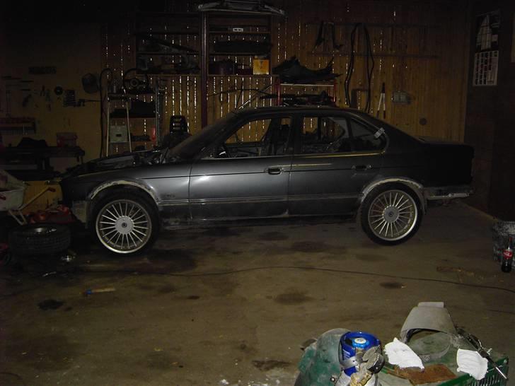 BMW e34  (SOLGT) - under renovering  billede 7