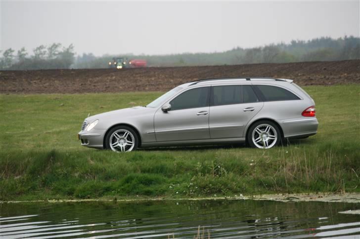 Mercedes Benz E270 CDI - Solgt! billede 1
