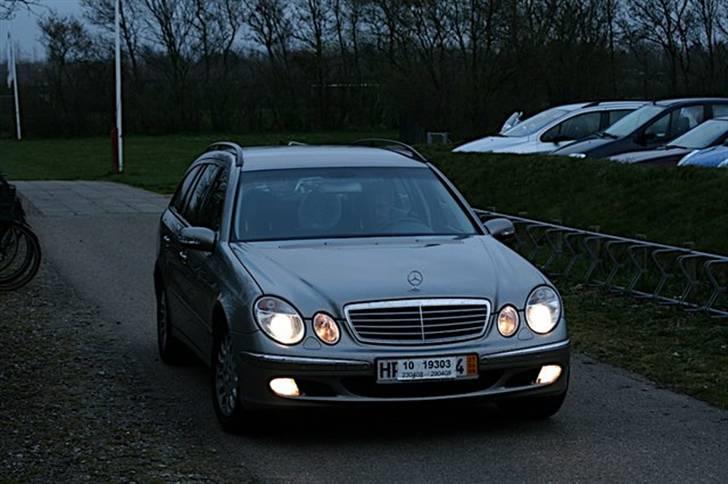 Mercedes Benz E270 CDI - Solgt! billede 5