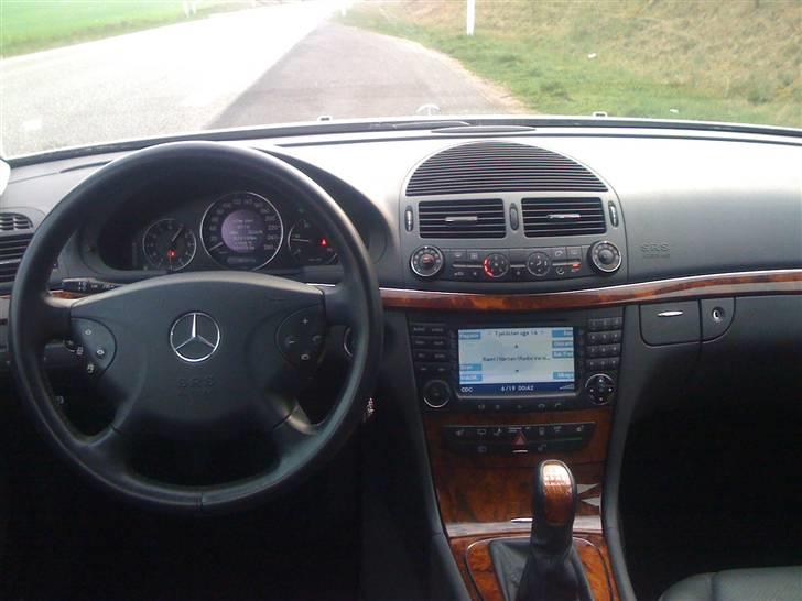 Mercedes Benz E270 CDI - Solgt! billede 6