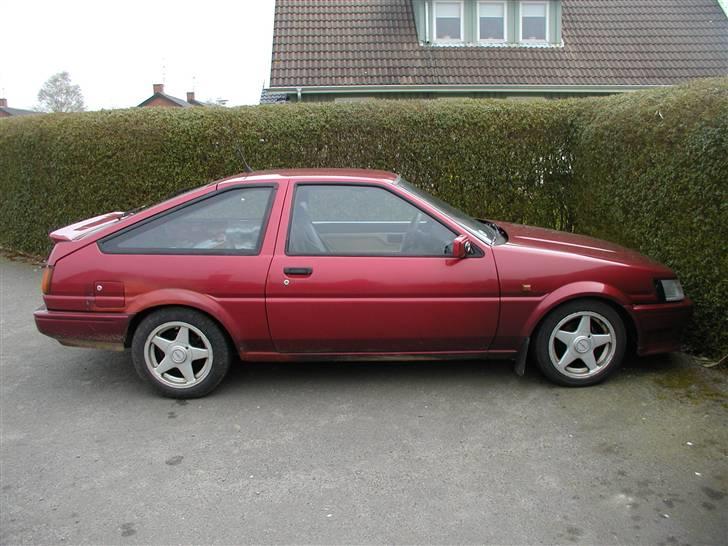 Toyota corolla ae86 *SOLGT* billede 2