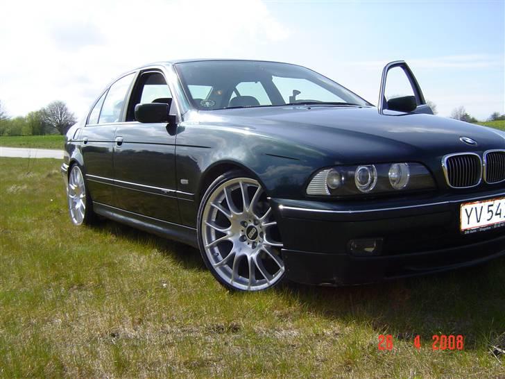 BMW 528i.-------solgt------ billede 4