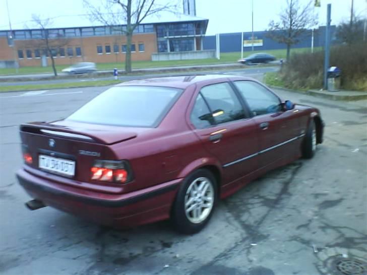 BMW e36 320i billede 8