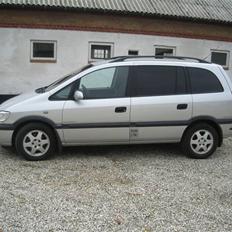 Opel zafira (solgt)
