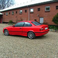 BMW 318IS Coupe E36
