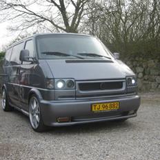 VW Transporter T4(SOLGT)