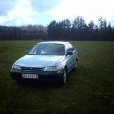 Toyota Carina E 1.6