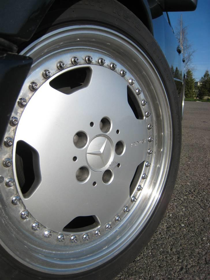 Mercedes Benz AMG 300E 24V billede 7