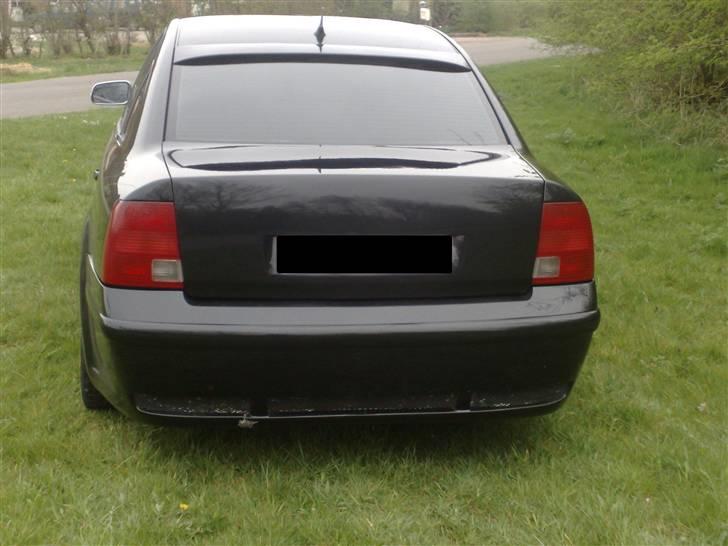 VW Passat "Totalskadet" billede 4