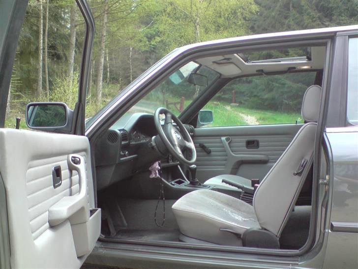 BMW E30 318i Coupe billede 1