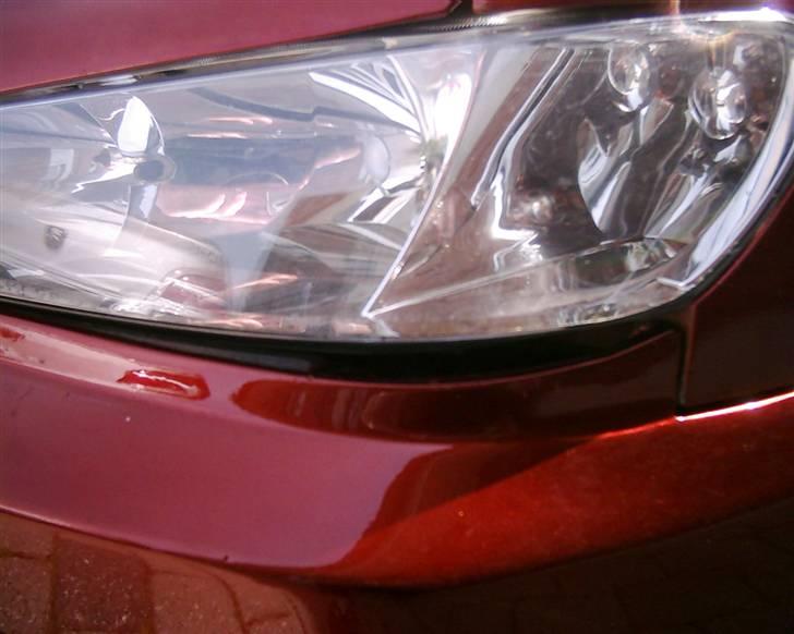 Peugeot 406 (front skadet) sælges - d9 forlygte på min d8 lidt glasfiber arbejde så skulle den være der  billede 11