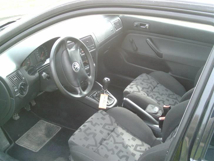 VW Golf 4 (solgt) billede 2