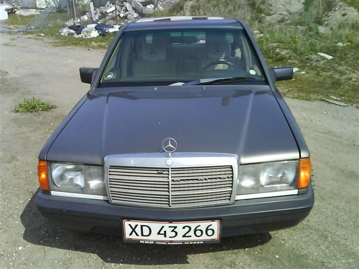 Mercedes Benz 190 E *Byttet* billede 2