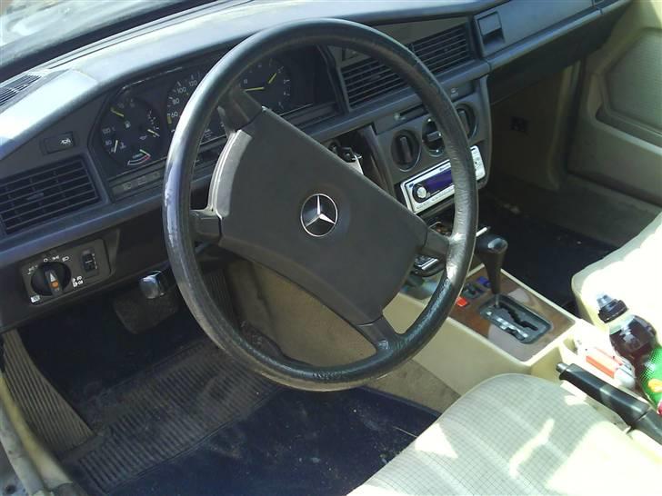 Mercedes Benz 190 E *Byttet* billede 9