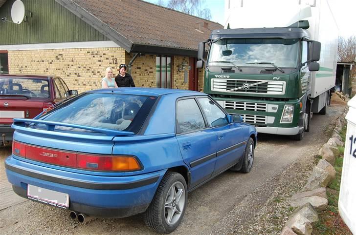 Mazda 323F billede 3