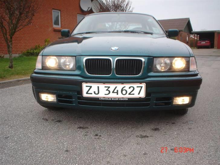 BMW 325i Coupé *SOLGT* billede 2