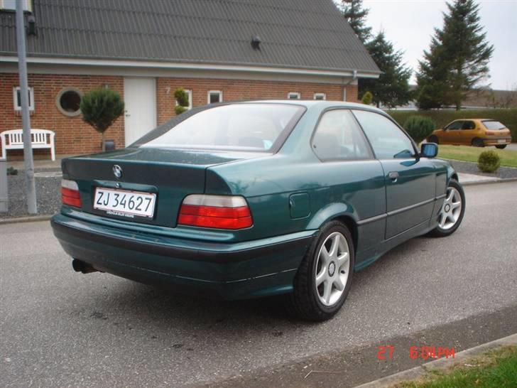 BMW 325i Coupé *SOLGT* billede 6