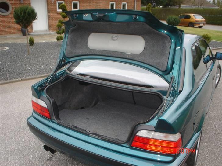 BMW 325i Coupé *SOLGT* billede 8