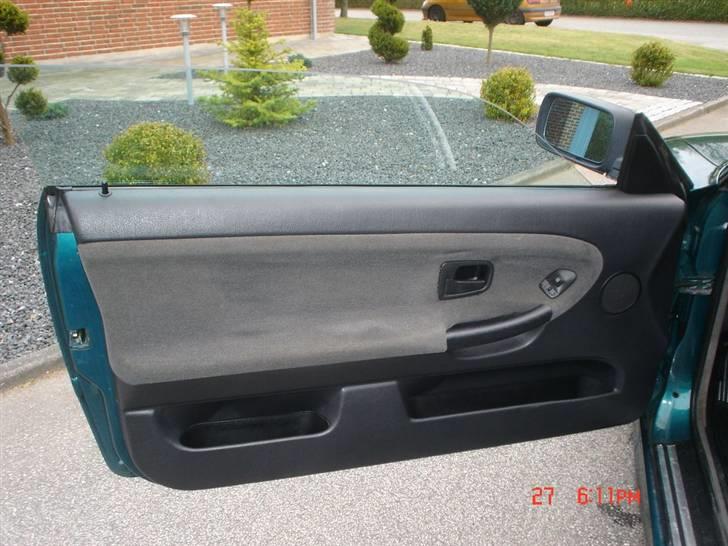 BMW 325i Coupé *SOLGT* billede 16