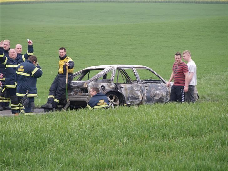 Opel ascona cc(projekt) DØD :( - her er den så død billede 9