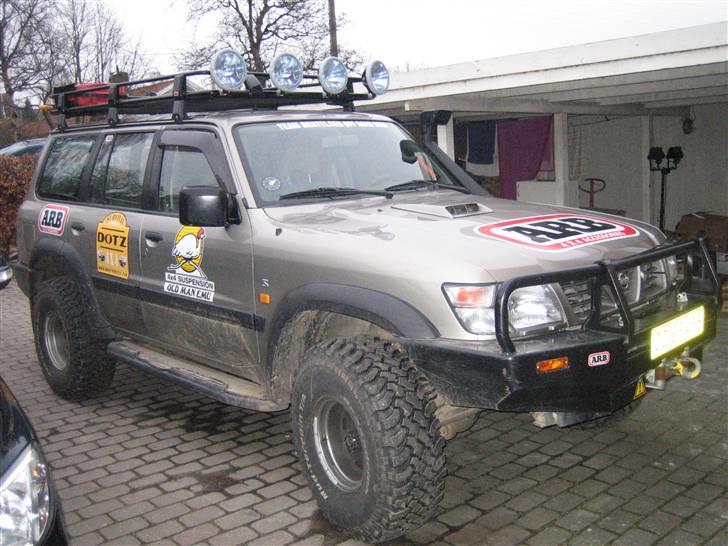 Nissan Patrol GR y61 2,8 billede 2