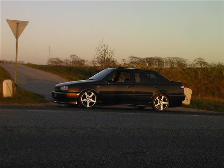 VW Vento 1.8 - Brown Pearl.. billede 18