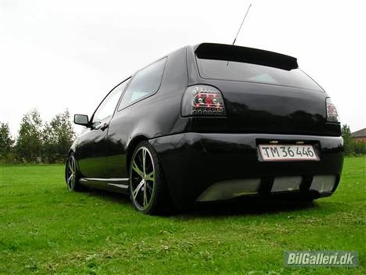 VW Golf 3 1.9 TDI **Solgt** - Ny bagkofanger på !! billede 7