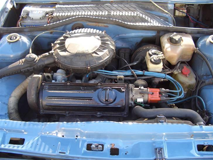 VW Polo mk1 RETRO - DØD :( - motorrummet er lige hurtigt blevet rengjort. billede 8