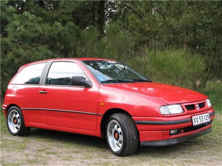 Seat Ibiza 1.9 TD **SOLGT** - Her er bilen tydeligvis IKKE nyvokset :) billede 5