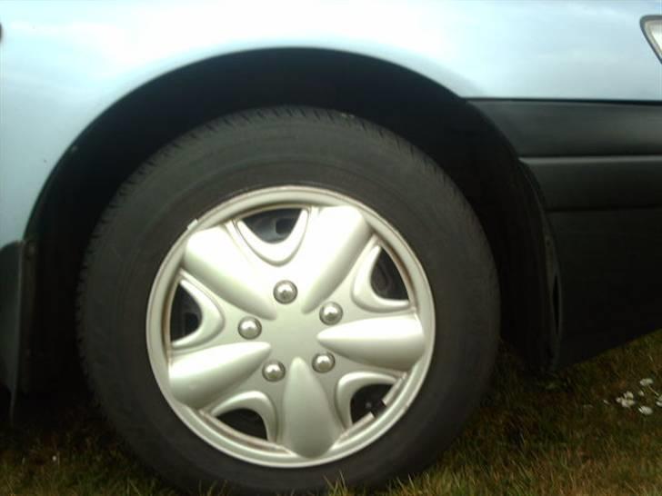 Toyota Carina E 1.6 billede 7