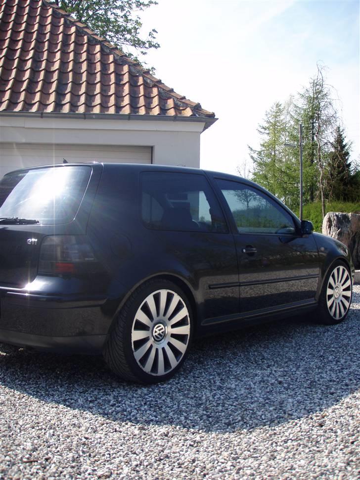VW Golf 4  (solgt)  billede 9
