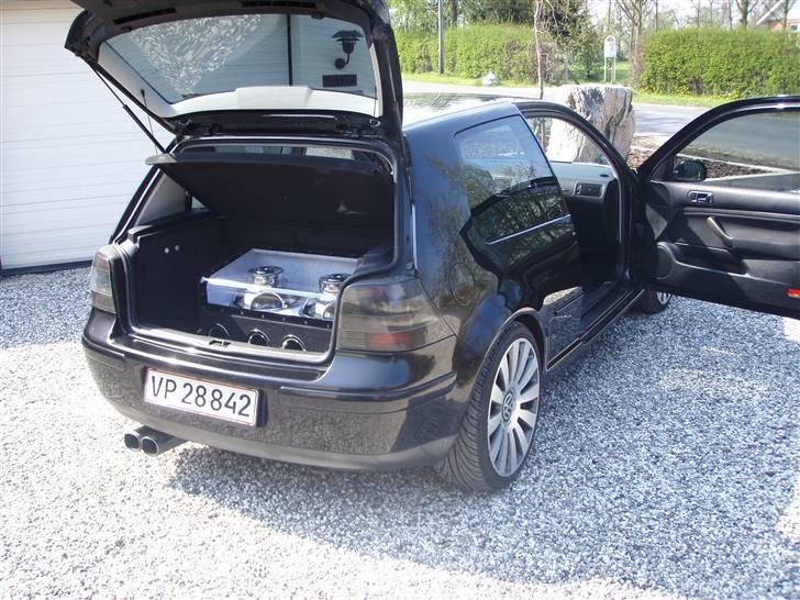 VW Golf 4  (solgt)  billede 12