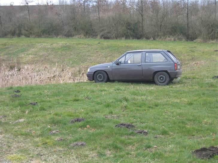 Opel corsa a billede 2