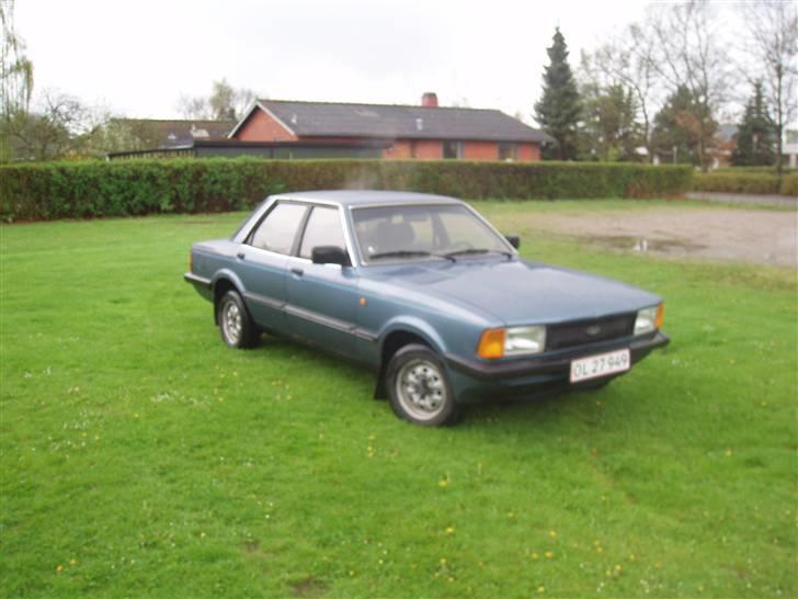 Ford Taunus *SOLGT* Snøft... billede 1