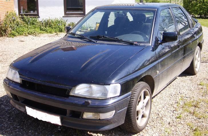 Ford Escort R Sport 4x4 (afmeldt) - som nylakeret billede 2