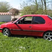 Peugeot Total skadet 306