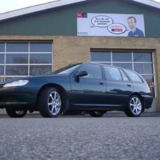 Peugeot 406 st.car