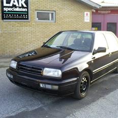 VW Vento 1,8 Solgt
