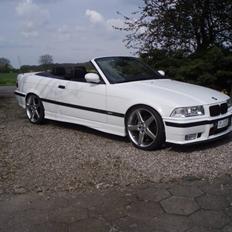 BMW 325i Cabriolet "SOLGT"