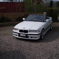 BMW 325i Cabriolet "SOLGT"
