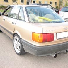 Audi 80