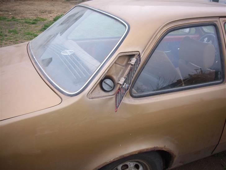 Opel kadett c projekt solgt billede 9