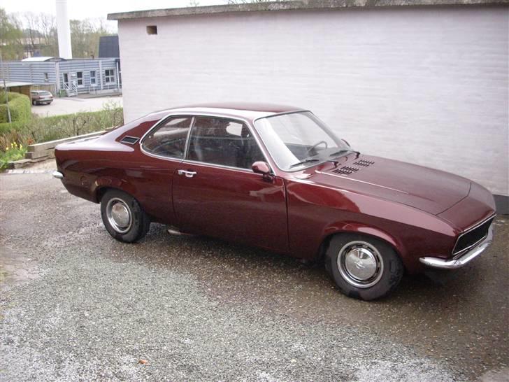 Opel Manta A - hun glæder sig til et par nye hjul en gang når pengene er der til det billede 18