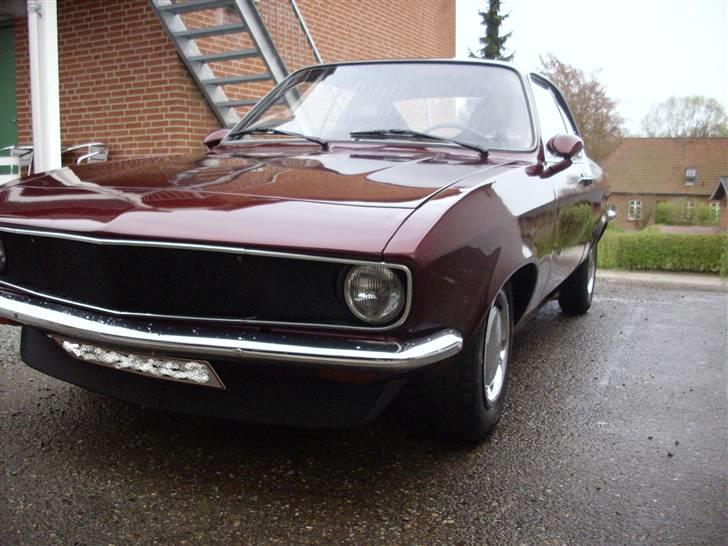 Opel Manta A - fik lige frons spøgle på er ikke så nem at de da den er sort ment tager lige et billede endag på et lyst under lag billede 19