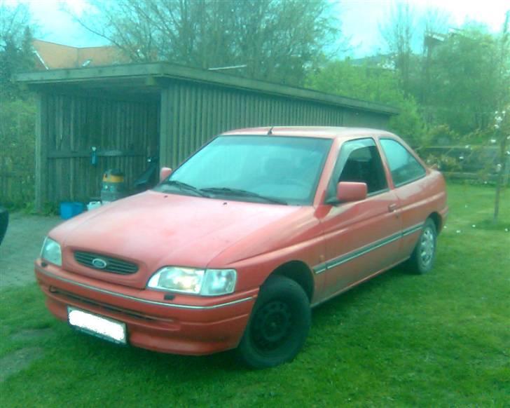 Ford Escort CLX [SOLGT] billede 2